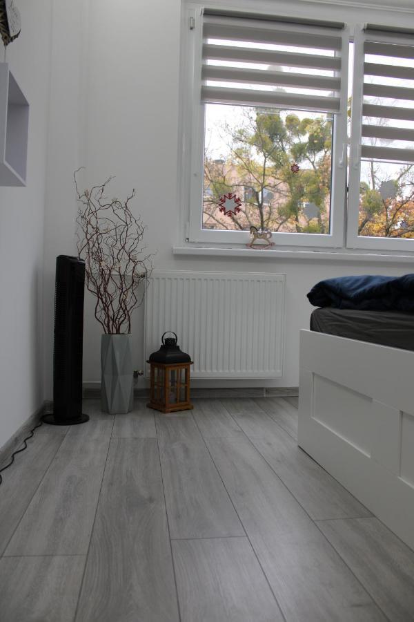 Izzy Apartament Apartment Мисколк Екстериор снимка