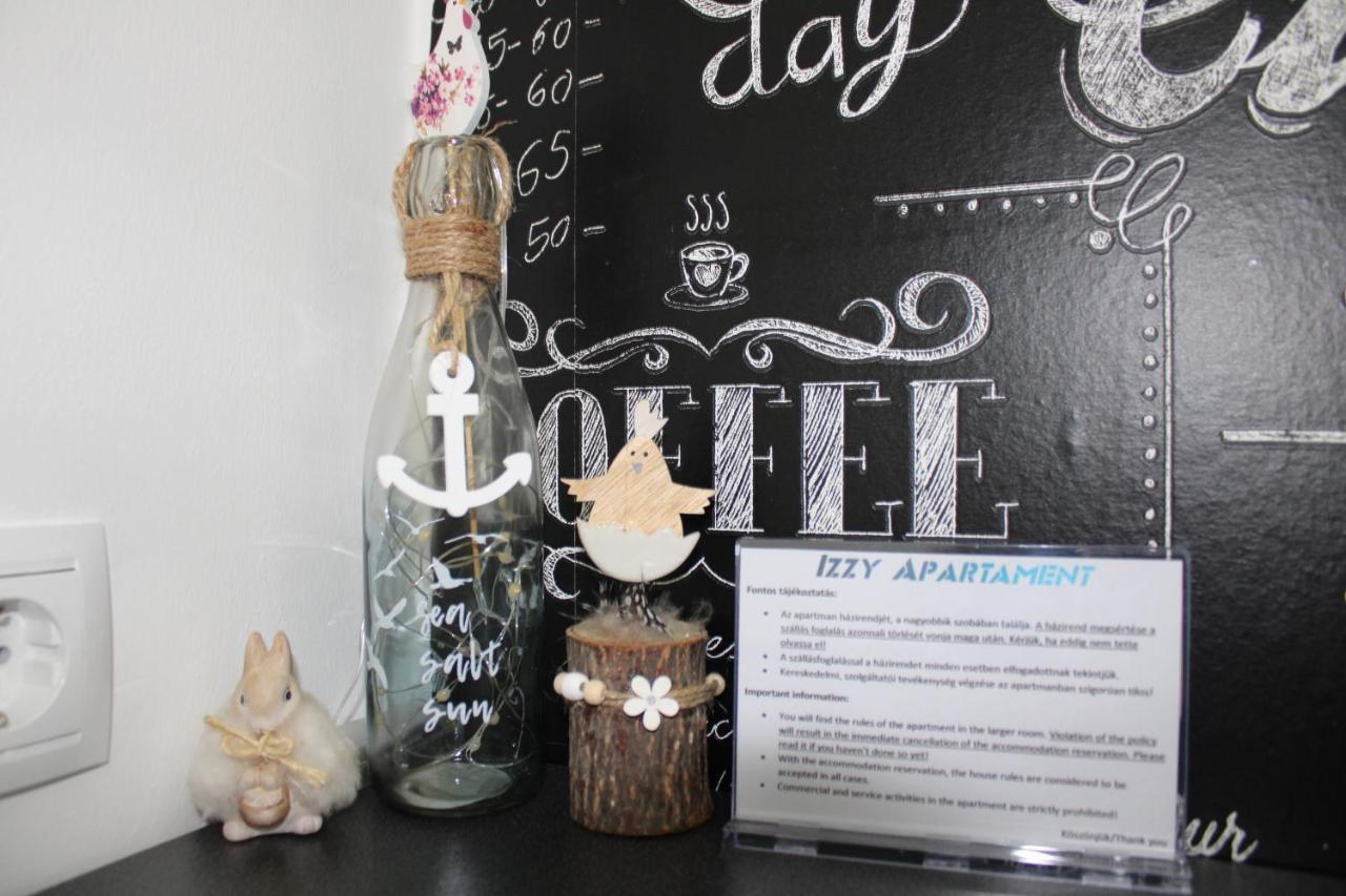 Izzy Apartament Apartment Мисколк Екстериор снимка