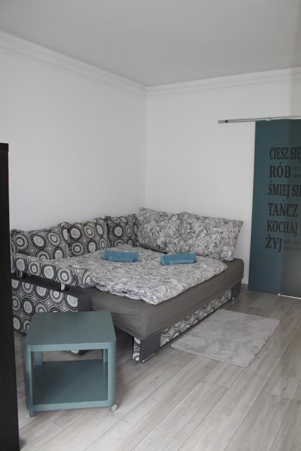 Izzy Apartament Apartment Мисколк Екстериор снимка